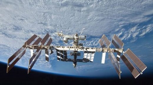 وصول القمر الصناعي البحريني - الإماراتي "ضوء 1" بنجاح إلى محطة الفضاء الدولية