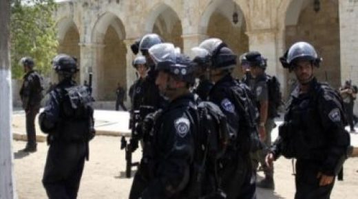 الاحتلال الاسرائيلى يُخطر بهدم مسجدين وثمانية منازل فى القدس وبيت لحم