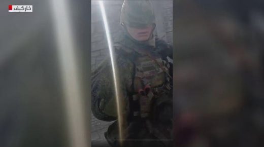 شاهد.. أسر جنود من الجيش الروسي في خاركيف