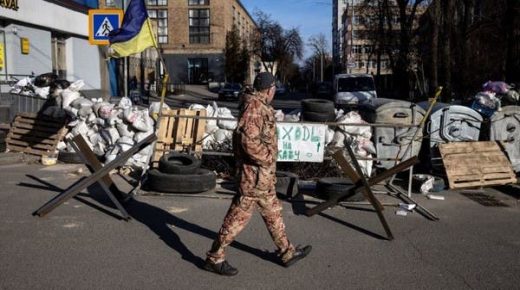 الصليب الأحمر يبحث الاحتياجات الملحة للسكان في أوكرانيا