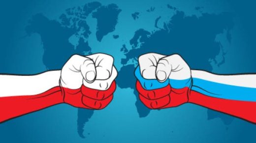 بولندا تلوح بطرد دبلوماسيين روس.. وموسكو ترد "سننتقم"
