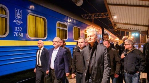 رؤساء بولندا ودول البلطيق يتوجهون إلى كييف للقاء زيلينسكي