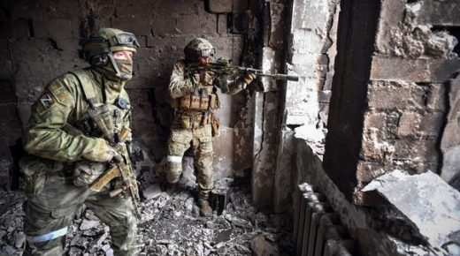 كييف تحذر من محاولة روسيا تجنيد أوكرانيين بجيشها