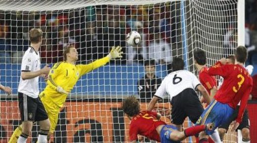 جول مورنينج.. بويول يقود إسبانيا لنهائى مونديال 2010 برأسية قاتلة في الألمان