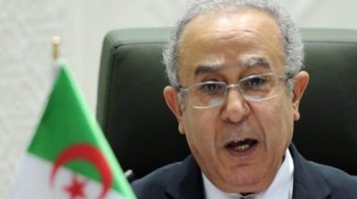 الجزائر وماليزيا تؤكدان ضرورة إعادة الشراكة الثنائية وإنشاء مجلس أعمال مشترك