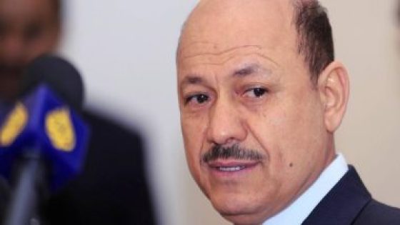 رئيس مجلس القيادة اليمني يصل إلى برلين لبحث العلاقات مع ألمانيا