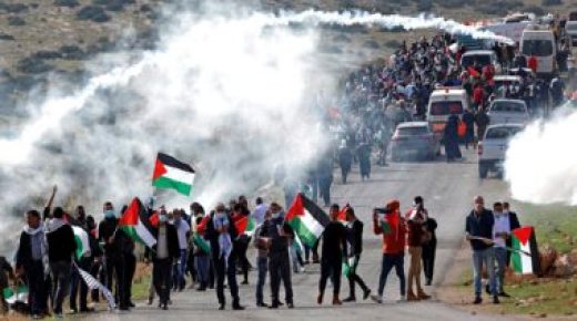 مواجهات بين الفلسطينيين والاحتلال في مناطق متفرقة في الضفة الغربية