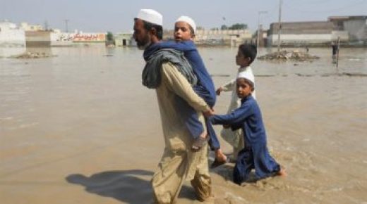 ‏موريتانيا تنقل المتضررين من الأمطار إلى المدارس.. وتؤكد: ‏الوضع تحت السيطرة