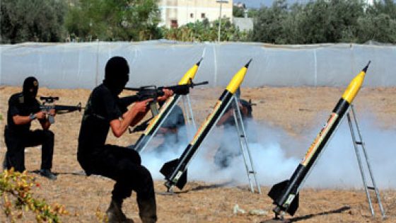 المقاومة الفلسطينية تطلق رشقة صاروخية كبيرة على أهداف إسرائيلية