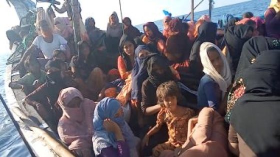 البحرية المغربية تعترض قارب على متنه 67 مهاجرا شمال طرفاية