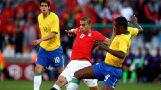 دونجا: منتخب مصر فاجئنا فى كأس القارات 2009.. وأتذكر محمد زيدان والحضرى جيدا