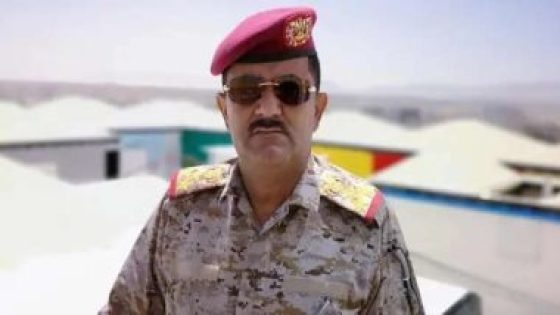 وزير الدفاع اليمني يشيد بالجهود الإنسانية للصليب الأحمر في بلاده