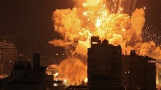 غارات إسرائيلية مكثفة على غزة.. وشهداء فى جنوب وشمال القطاع