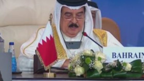 ملك البحرين: دور مصر محورى فى القضية الفلسطينية واستقرار المنطقة
