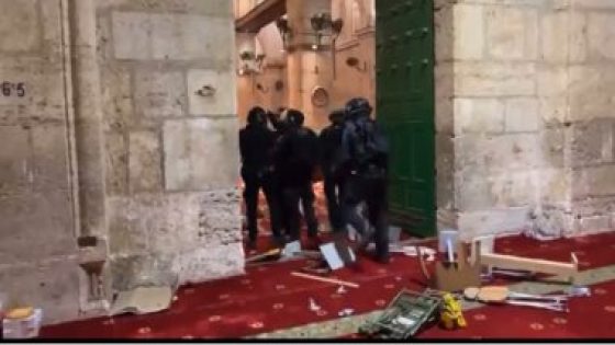 قوات الاحتلال تمنع الفلسطينيين من أداء الصلاة فى المسجد الأقصى